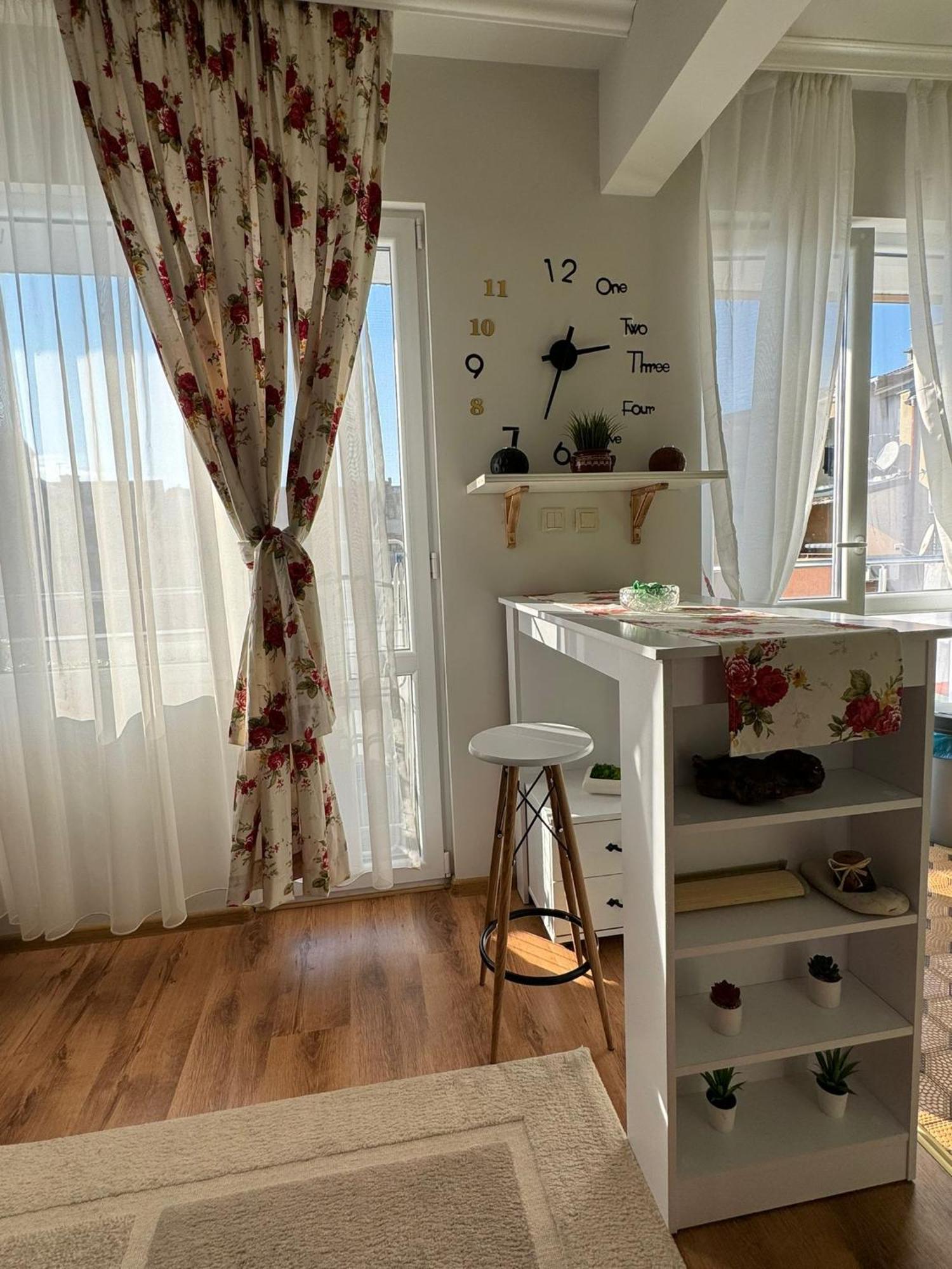 The Master And Margarita Apartment, Майстора И Маргарита, Two Bedroom Apartament Burgas ภายนอก รูปภาพ